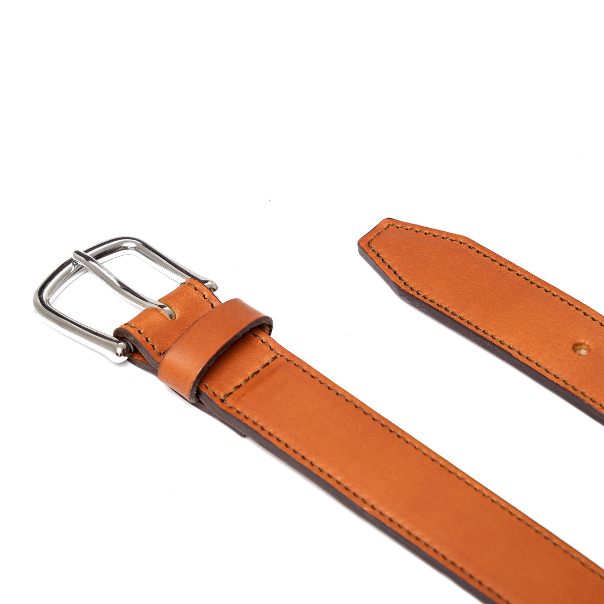 Italian Dress Belt in English Tan, close-up of the silver buckle, keeper and tapered tip