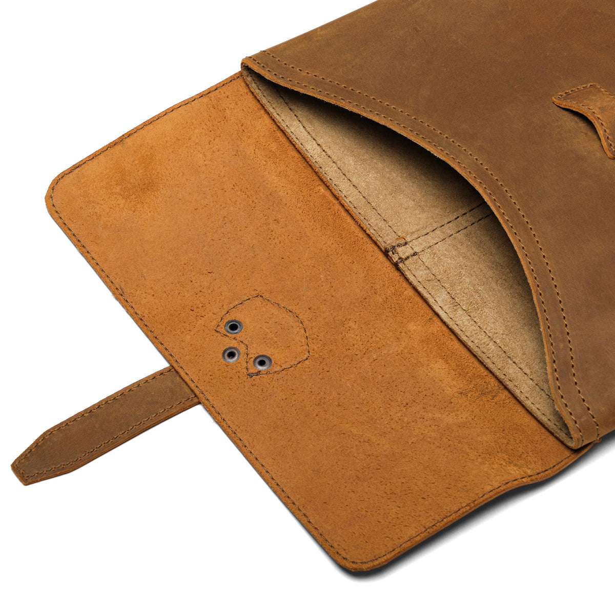 14" Document Holder in Tobacco, close-up of open flap showing interior pocket and riveted tab