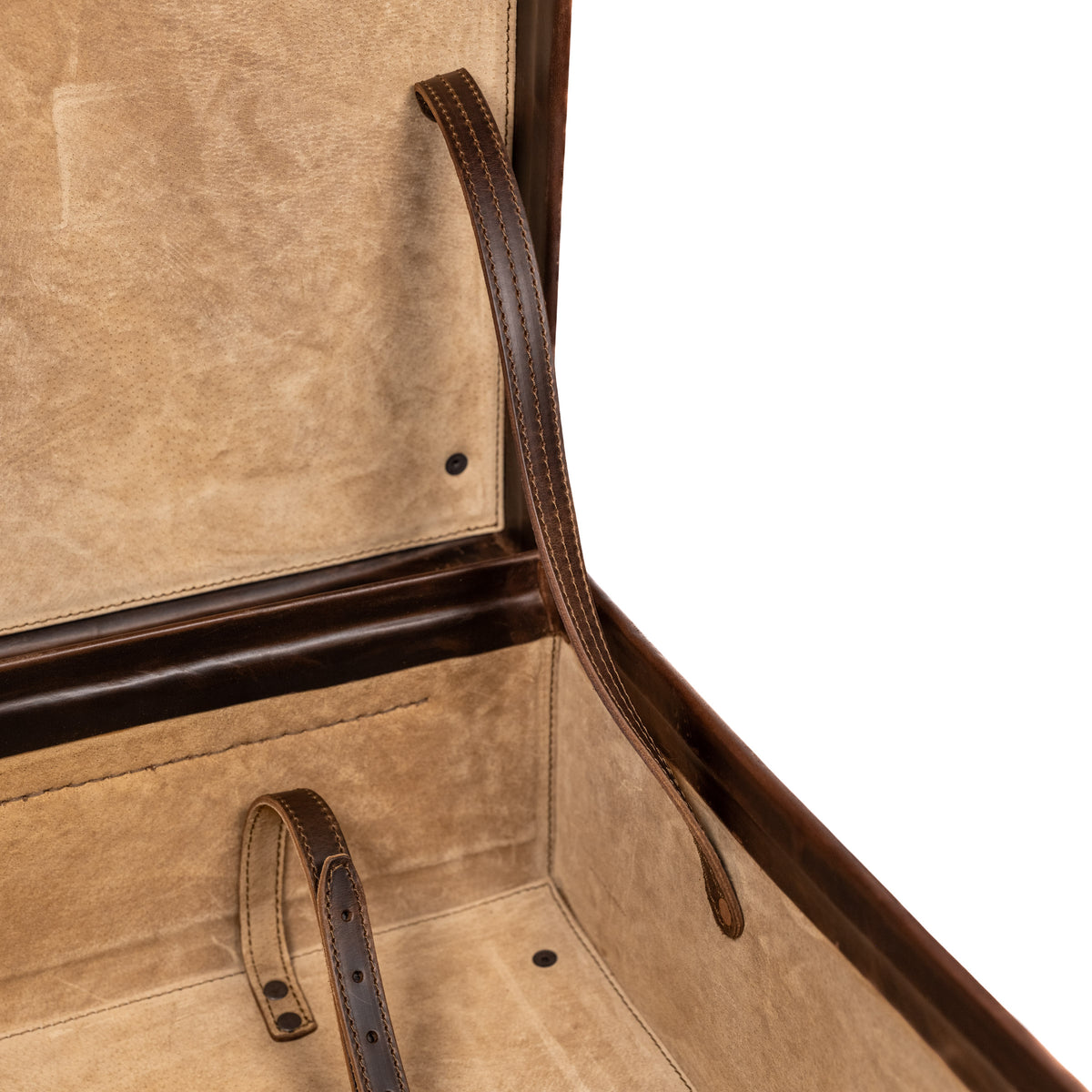 Grandfather Suitcase in Dark Coffee Brown, close-up of the canvas-lined interior and leather tie-down straps